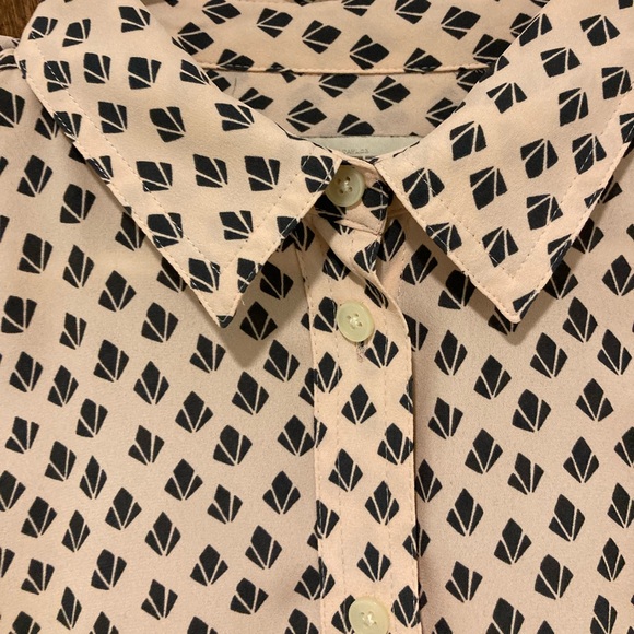 Ann Taylor Loft Women’s Blouse in Medium Art Deco Print * Pink and Blue * - Picture 2 of 5